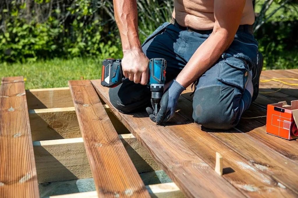 Deck Builder in Wellesley